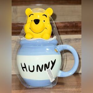 Super Cute 🥰 Winnie the Pooh Hunny Pot Mug with 3D Face Lid - New